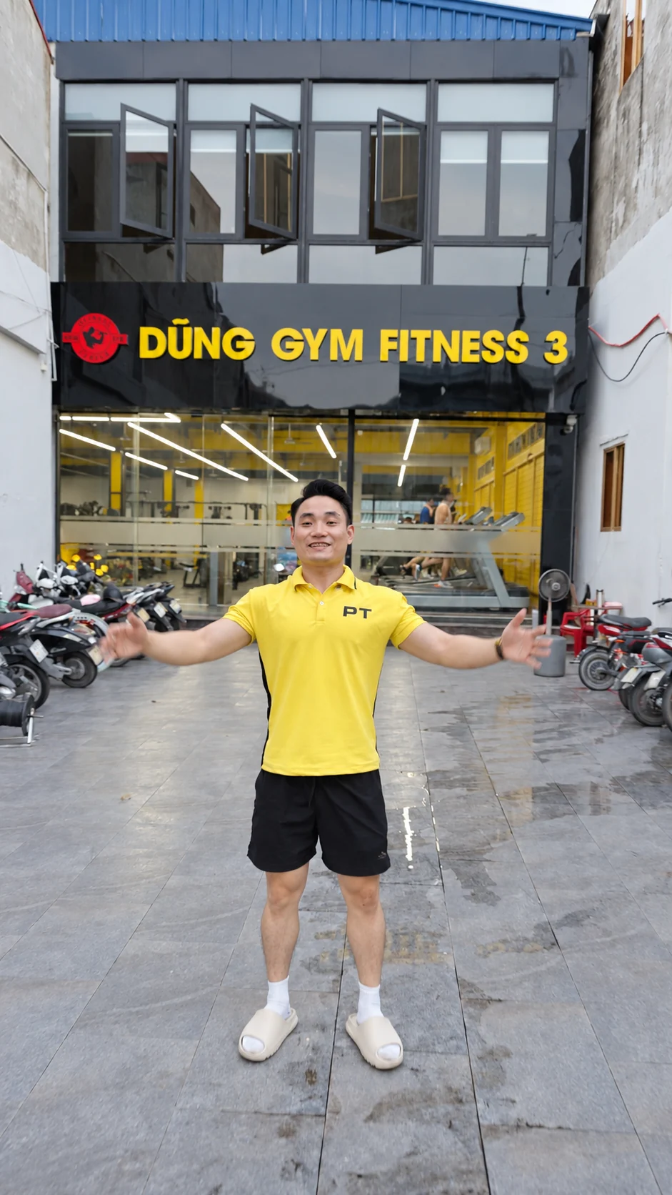 Lối vào và biển Dũng Gym Fitness 3 tại An Dương
